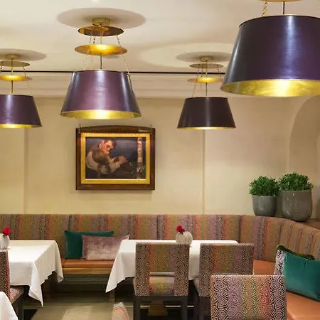 Neuhaus 2* 메이른호픈