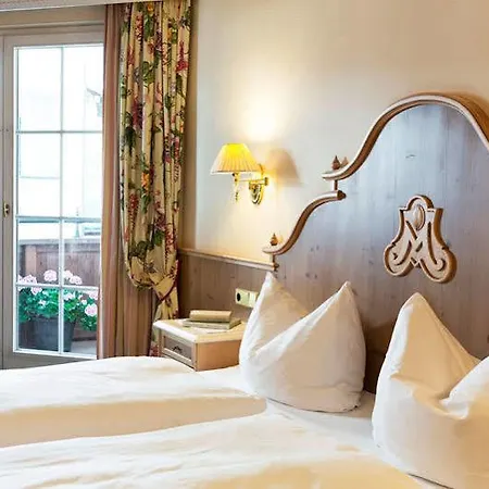 Neuhaus 메이른호픈