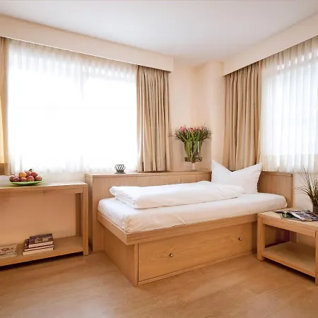 Aparthotel Neuhaus 2*